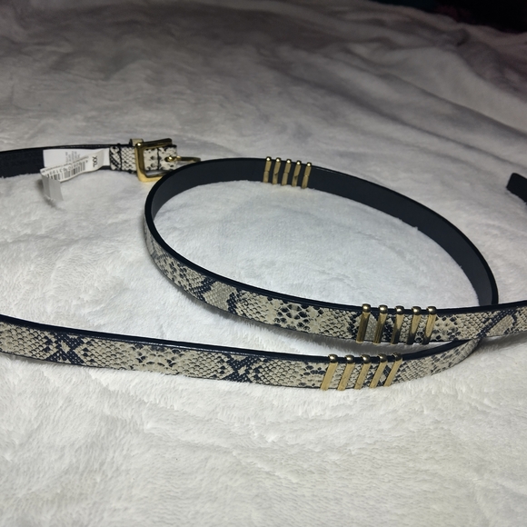 Black and Cream Snake Print Belt - Picture 4 of 7